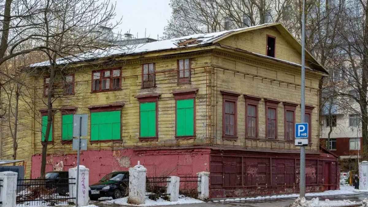Старинный особняк в центре Нижнего Новгорода продают за 10,6 миллиона рублей