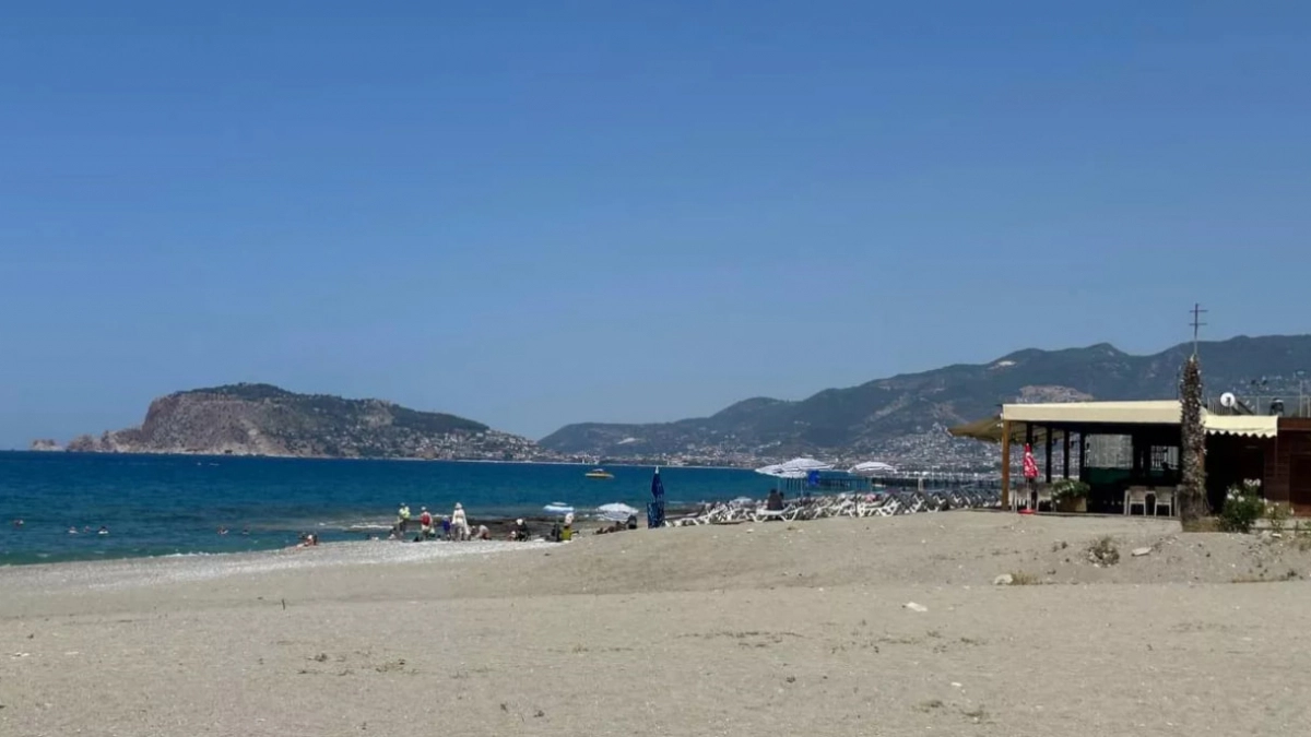 "Нищета, антисанитария вместо экзотики и опарыши в номере": вот что на самом деле ждет туристов на популярном курорте