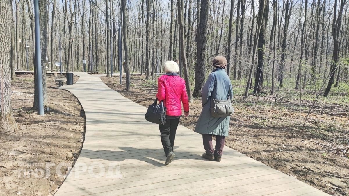 На календаре весна, а за окном снег: синоптики назвали точные сроки прихода летнего тепла