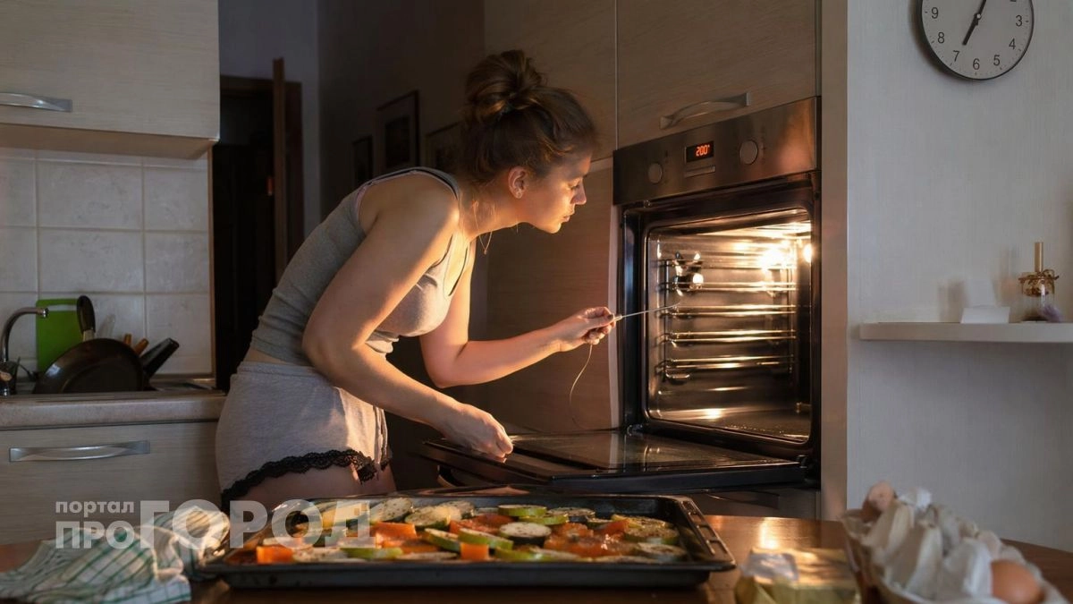 Перестаньте портить продукты: пять скрытых ошибок при работе с духовкой, которые мешают вам готовить идеально