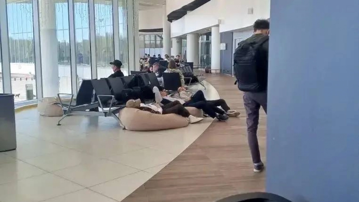 Атака БПЛА, закрытие аэропорта и завершение отопительного сезона: главные новости за 3 мая