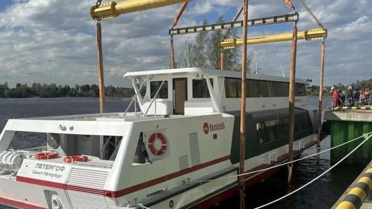 В Нижнем Новгороде запустят электросудно «Петергоф» на 140 пассажиров