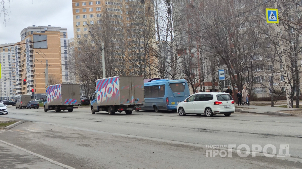 Решил подхалтурить в Озоне на грузовике: честный отзыв из-за баранки - сколько  заработал и пойду ли ещё