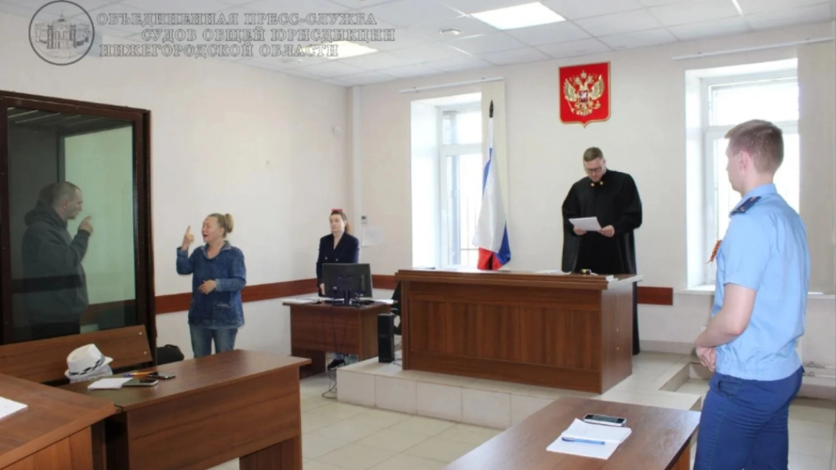 Арест по делу об убийстве, публикация карты убежищ и предупреждение о пожарах: главные новости за 12 мая
