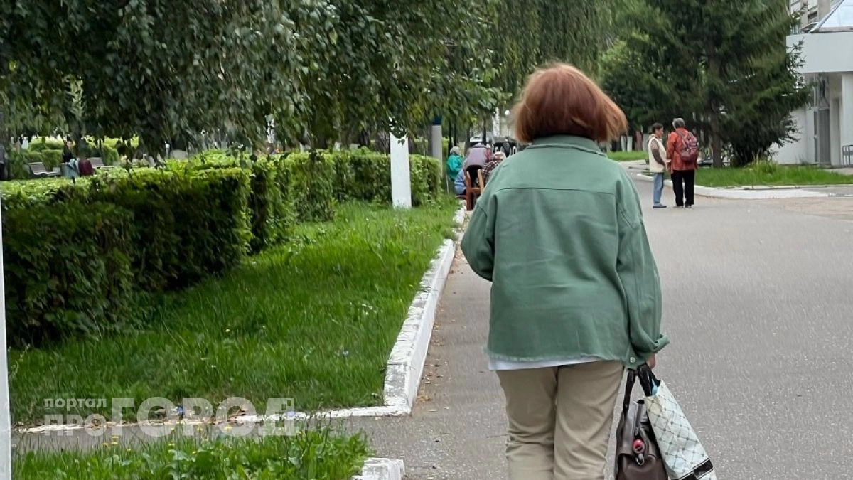 Безработная жительница Дзержинска подобрала чужую карту и сняла с нее 157 тысяч