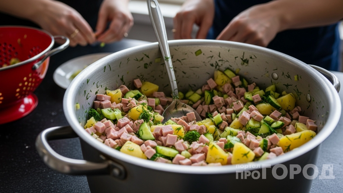 Окрошка по классике уже не тренд: добавьте 1 ингредиент — становится вкуснее и полезнее в десятки раз