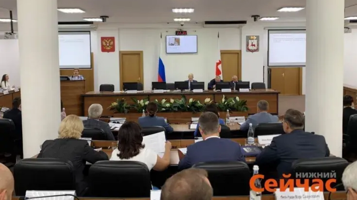 Нижегородских чиновников будут аттестовать в два этапа: тест и собеседование