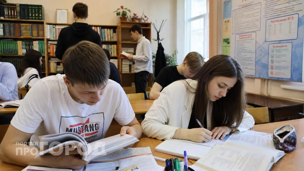 Выгонят без права пересдачи: Рособрнадзор утвердил жесткий перечень нарушений на ЕГЭ-2026