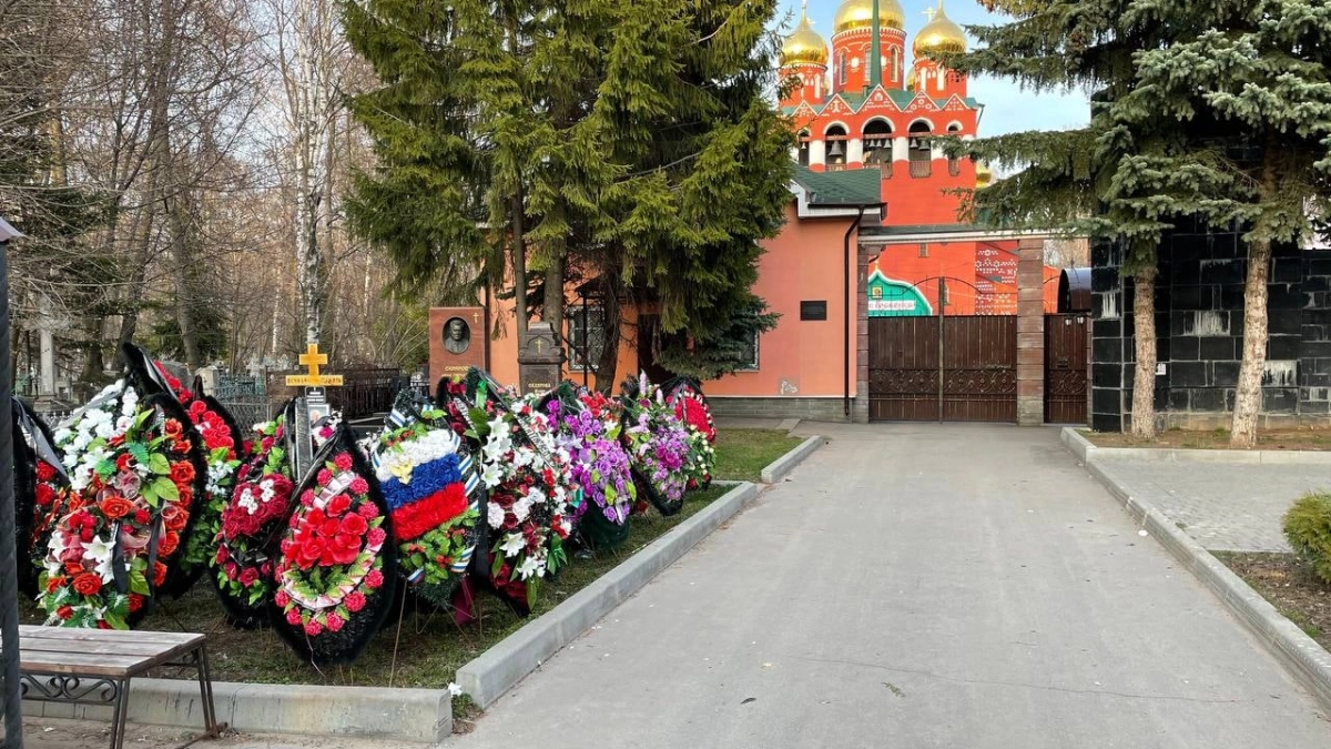 Это ни в коем случае нельзя делать на Троицу, иначе испортите себе весь год: в церкви предупредили