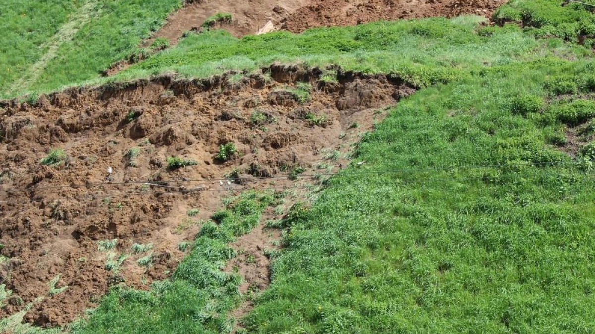 Два оползня в Нижнем Новгороде: режим повышенной готовности и 1,3 млн на укрепление склона