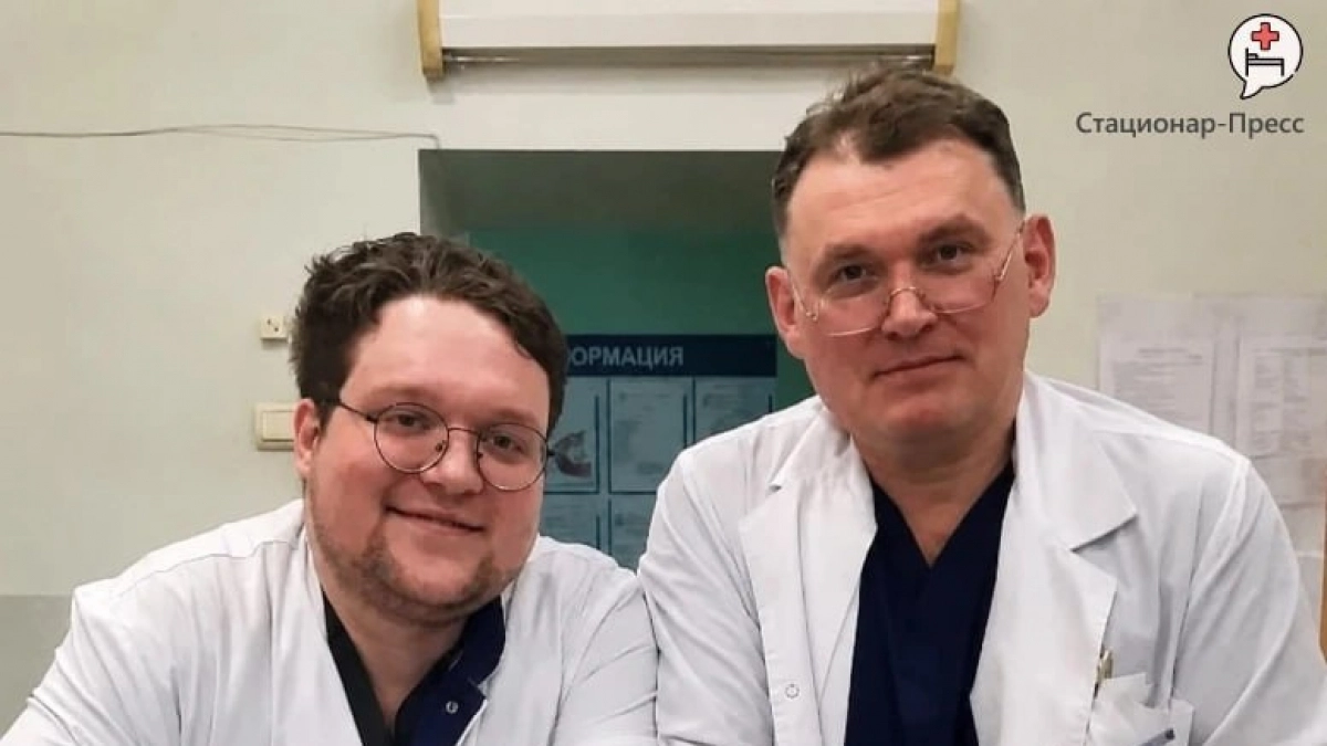Огромный ком волос извлекли врачи из желудка 18-летней нижегородки 