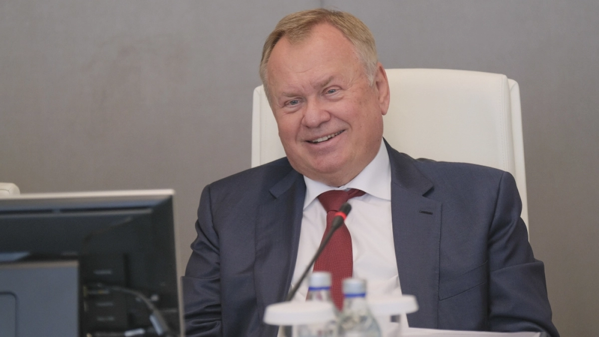 Глава ВТБ Андрей Костин рассказал, как лично протестировал оплату по QR-коду в Китае, купив апельсин​​​