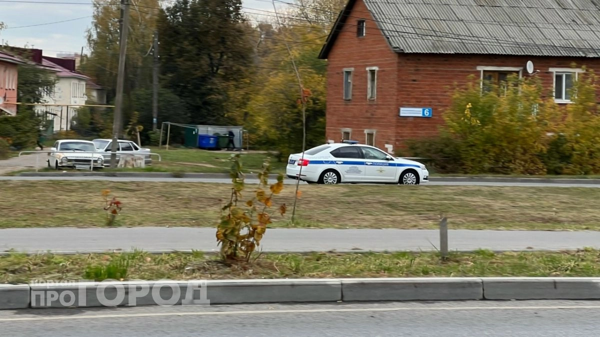 Полицейские поймали водителя, который в Кузьминке сбил столб на маминой иномарке