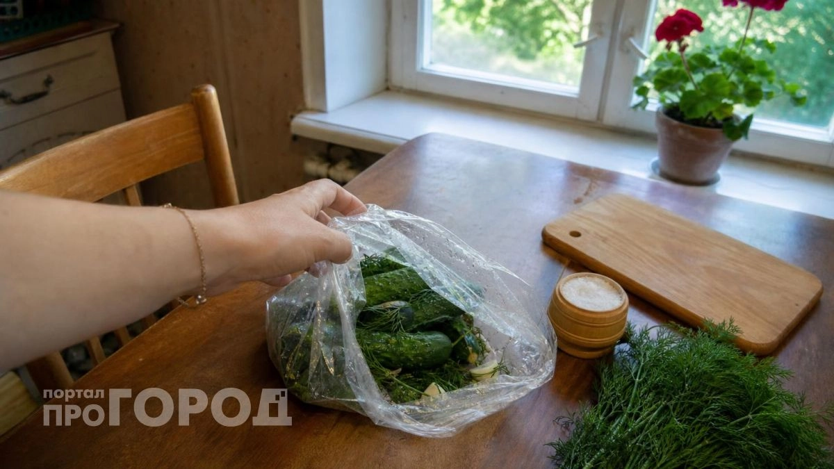Хрустят громче чипсов: царские огурцы за 30 минут без банок и кипятка