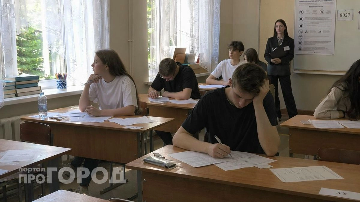 Выпускника из Нижегородской области выгнали с ЕГЭ за шпаргалку