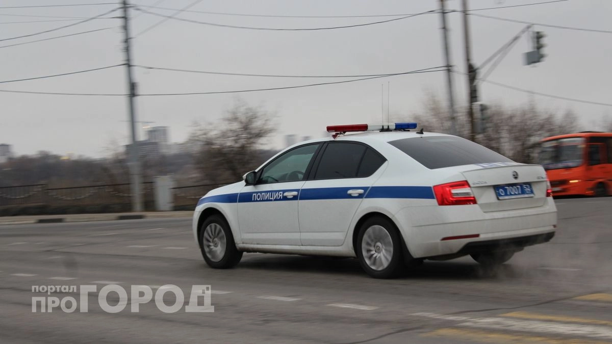 Четыре человека пострадали в ДТП с микроавтобусом и грузовиками в городе Бор