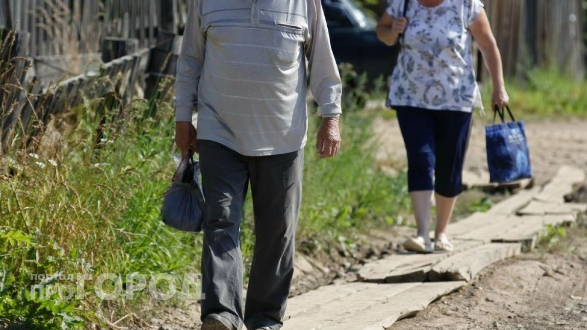 Нижегородец завернул в пакет и вынес из дома 2,5 миллиона рублей, поверив голосу в телефоне