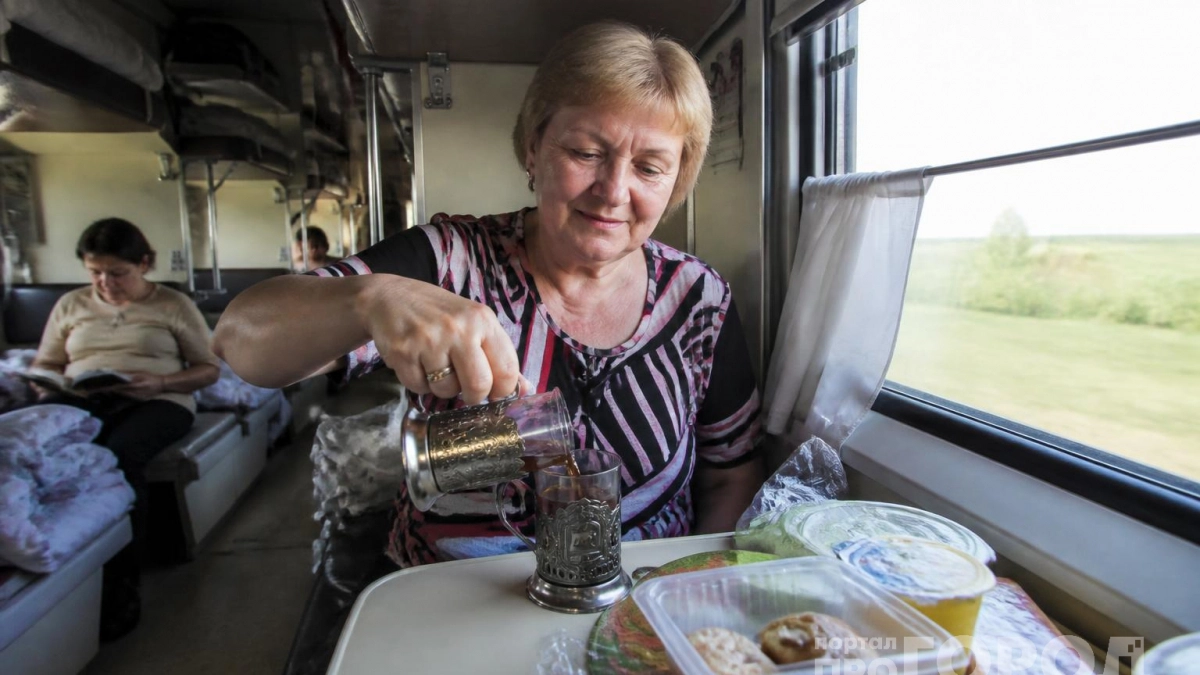 «В 7:00 она уже сидела на моей постели»: как на самом деле работают новые правила РЖД и почему пассажирам с низу теперь некуда деться