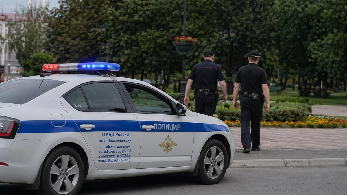 В Кстове полиция ищет повредивших качели и сцену в парке Котовского