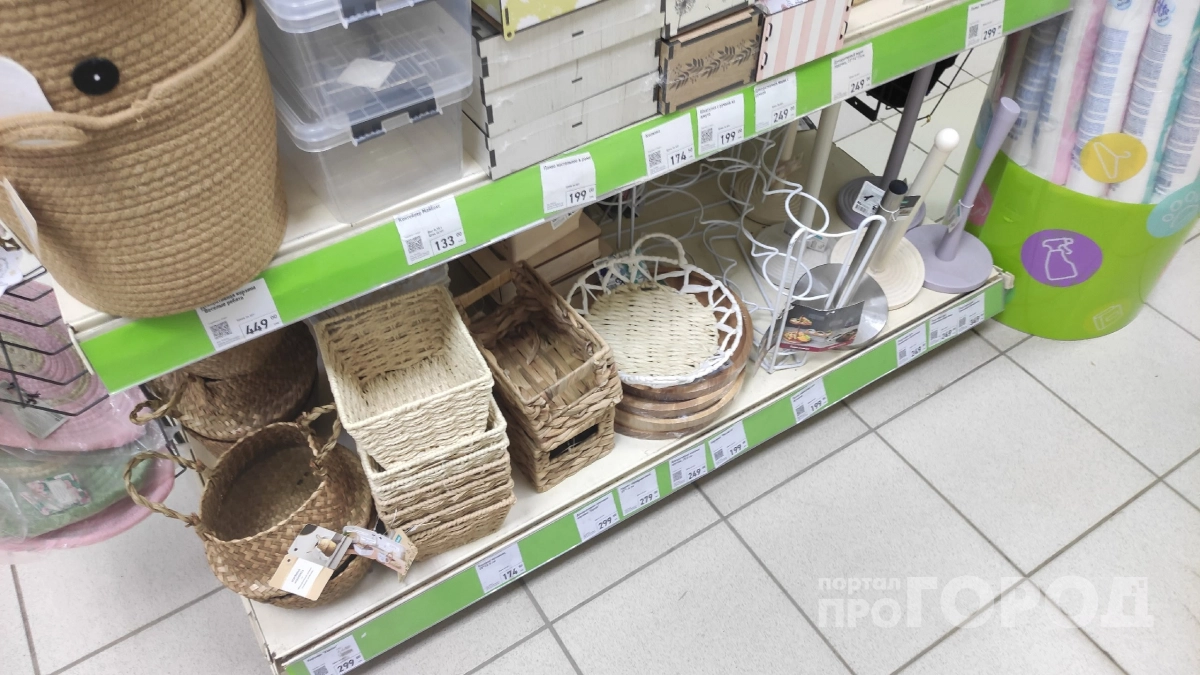 Нашла в "Фикс Прайсе" холщовые корзинки: вот как нестандартно применила их в теплице - соседка ахает от восторга