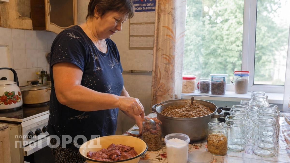 Больше не трачу время на плиту: просто раскладываю гречку по банкам и получаю запас сытных ужинов на неделю