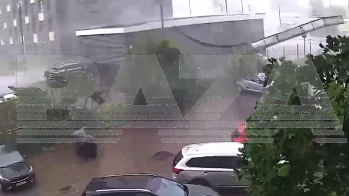 Второй день урагана в Нижегородской области: ливни, поваленные деревья и массовые отключения света