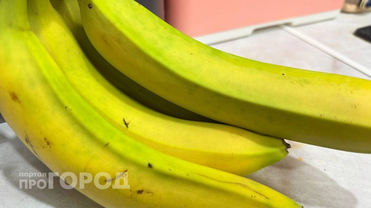Как выбрать бананы по оттенку и всегда ли зеленые полезнее желтых