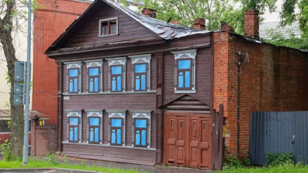Исторический дом в центре Нижнего Новгорода продали на аукционе более чем вдвое дороже