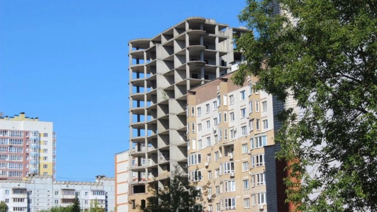 Показали долгострои Нижнего Новгорода: один из старейших объектов готовят к сносу