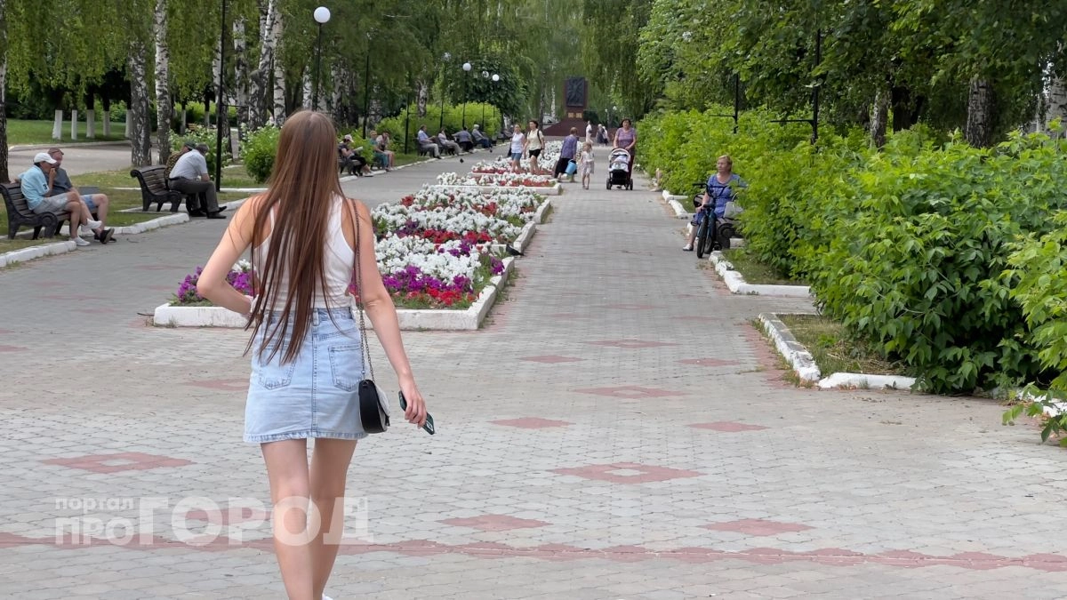 Нижегородцев предупредили об опасности ношения популярной летней обуви
