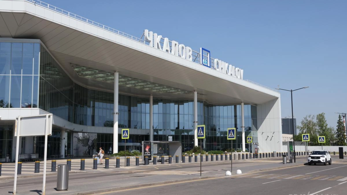 Нижегородский аэропорт временно остановил прием и отправку рейсов ночью 27 июля