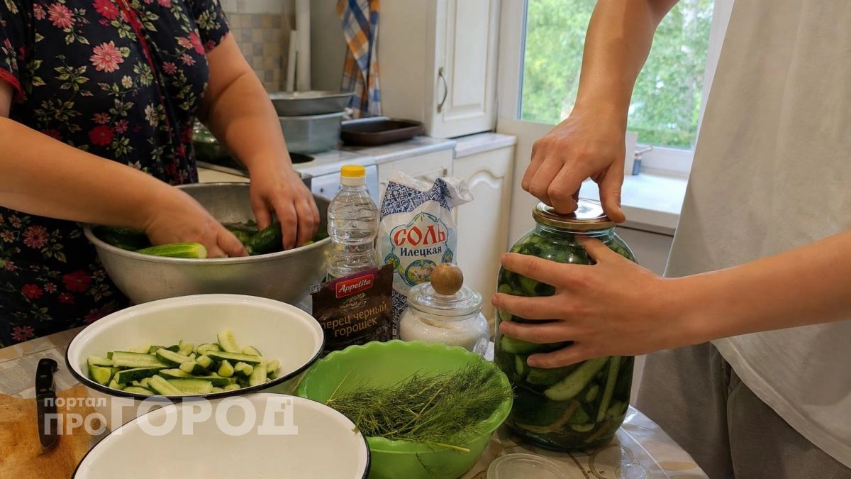 Муж съедает за 5 минут: рецепт хрустящих огурцов, от которых невозможно оторваться