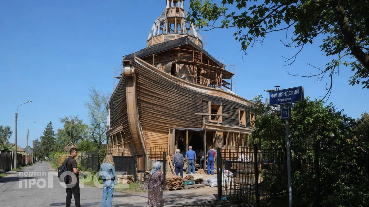 Все едут к Медному всаднику но я нашел место круче: показываю самую необычную церковь России в Петербурге