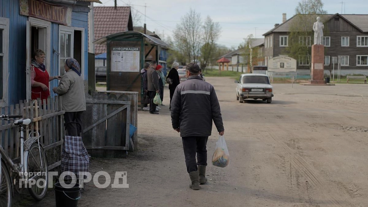 Деревни-призраки в российской глубинке: как доживают свой век люди среди сотен пустых и брошенных домов