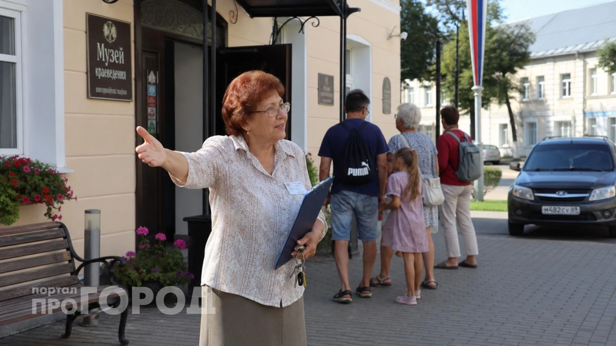 Вышла на работу в 68 лет не из-за денег: как занятость помогла мне вернуть вкус к жизни и похорошеть