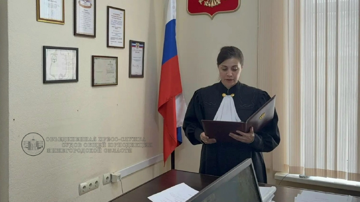 Инвалид подал в суд на нижегородское кафе, куда его не пустили с собакой-поводырем