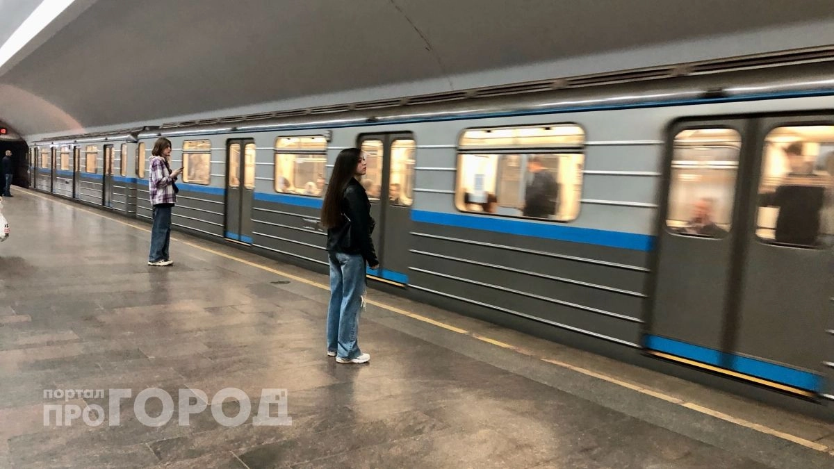 В Нижнем Новгороде после ремонта открыли выход со станции метро "Чкаловская"