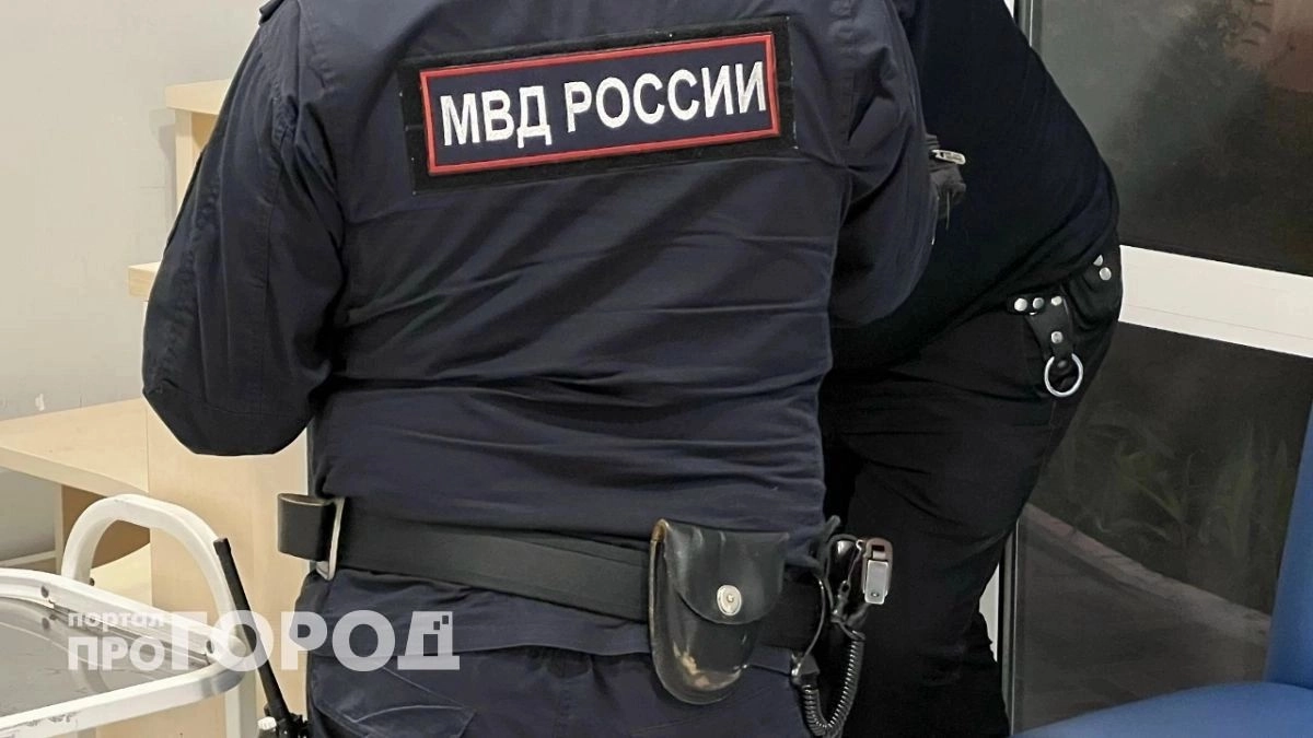В Арзамасе предприниматель зарабатывал на перепродаже банковских карт по 3 тысячи рублей