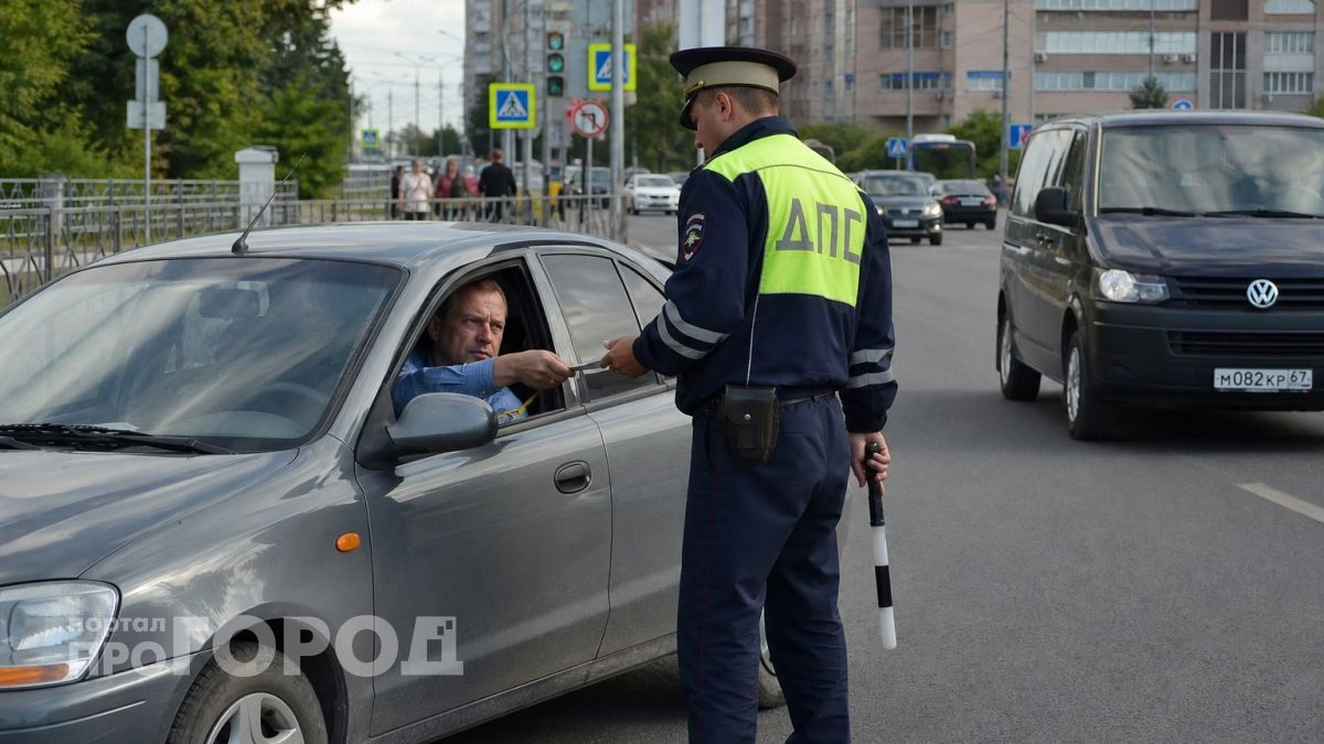 «Менять придется всем»: владельцев авто с такими номерами ГАИ начнет штрафовать на месте