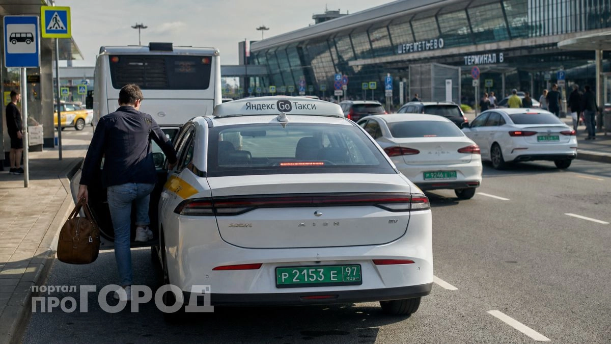 Россияне массово скупают китайские авто: в самом Китае их водители откровенно игнорируют и выбирают иное