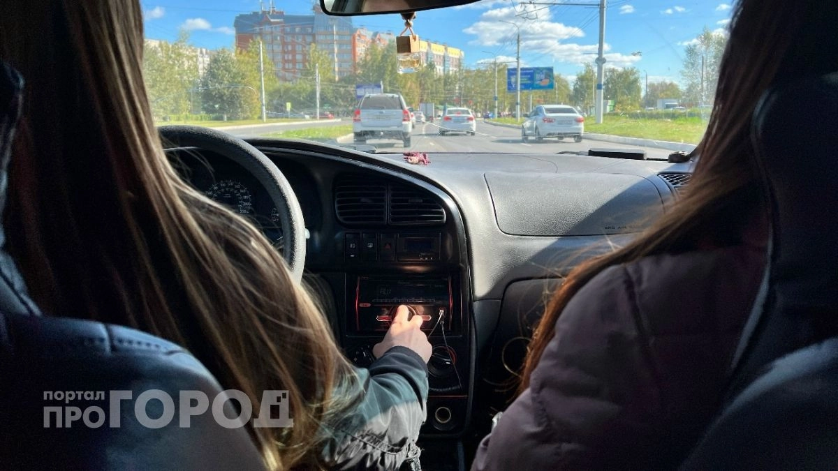 Нижегородка пожертвовала своей "Ладой", накопив сотню штрафов