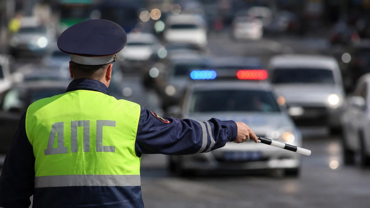 В Нижнем Новгороде после ДТП с автобусом и двумя авто перекрыли полосу