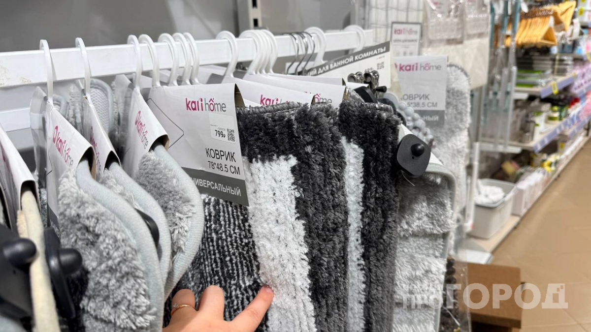 Скупаю в Kari шиншилловые коврики, но под ноги не кладу: показываю, какую дизайнерскую вещь из них собрала
