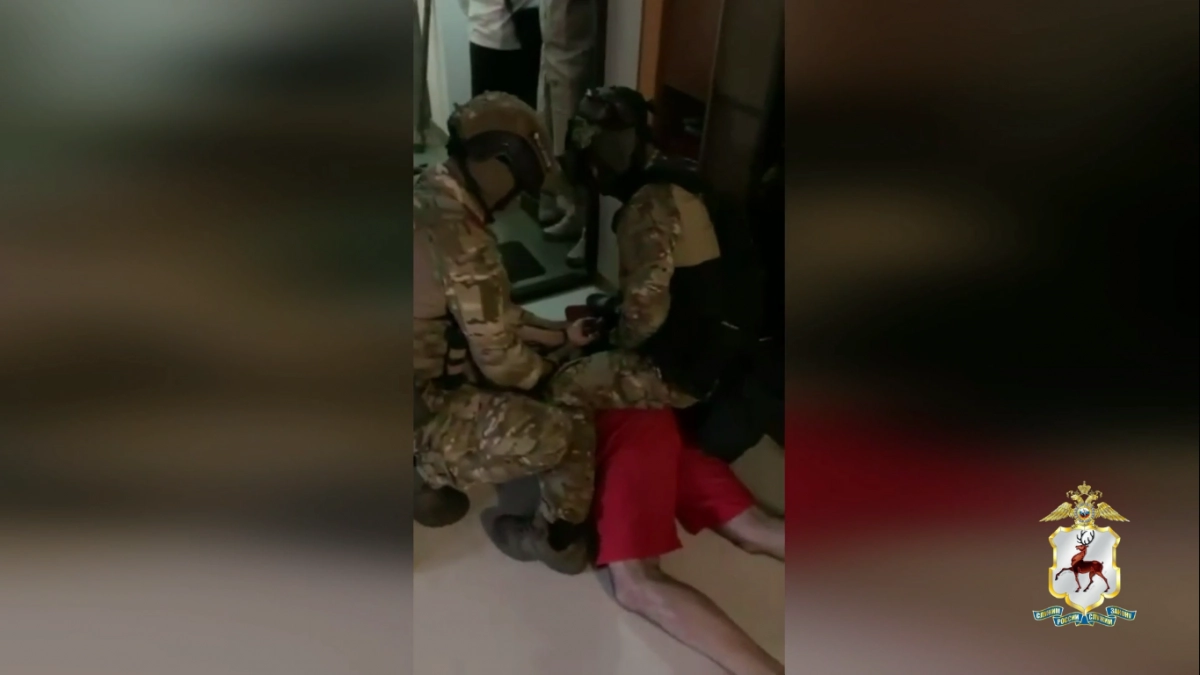 Суд вынес приговор троим мужчинам за незаконную врезку в магистральный нефтепровод в Лысковском районе