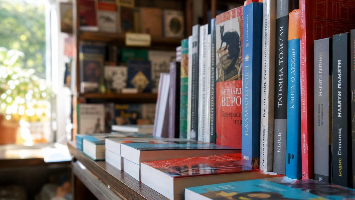 Нижегородцам рассказали, как распознать книгу с ИИ по автору и издательству