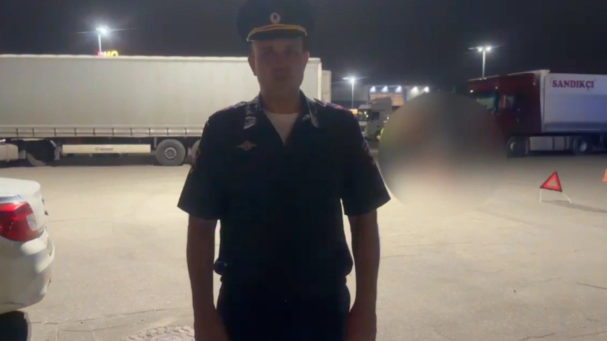 На парковке торгового центра в Нижнем Новгороде грузовик насмерть сбил 41-летнего пешехода