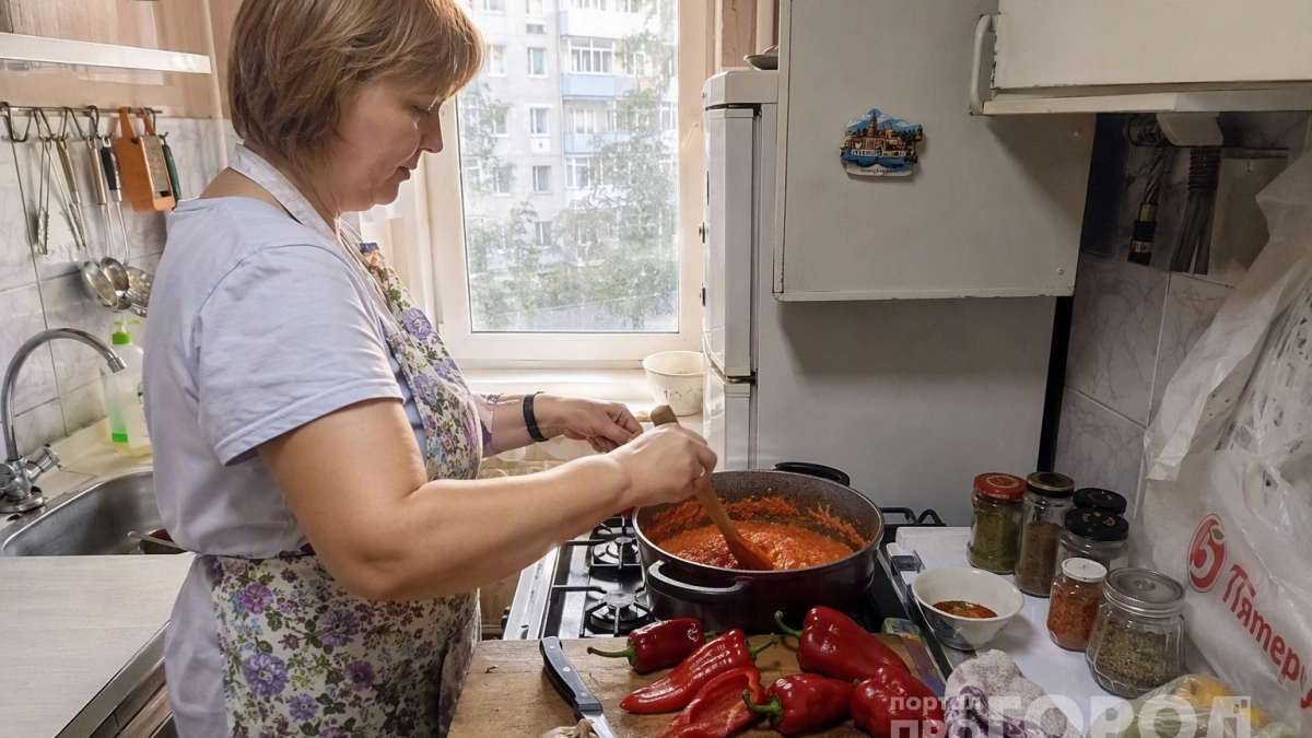 Одна ложка превращает макароны в ресторанное блюдо: готовлю густой соус из сладкого перца на зиму