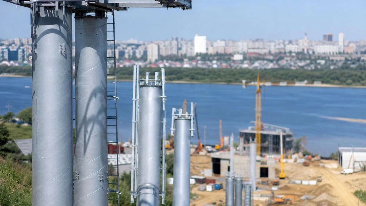 Строительство канатной дороги через Оку в Нижнем идет на трех площадках