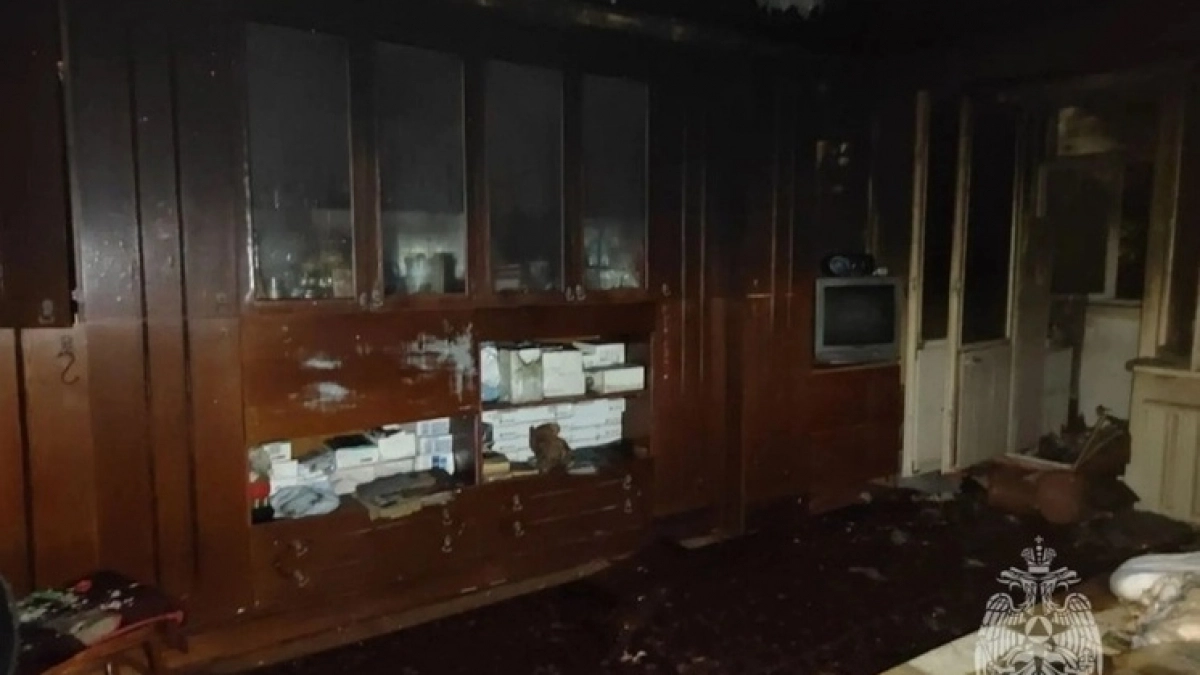На пожаре в Павлове погиб мужчина, из дома эвакуировали 16 человек