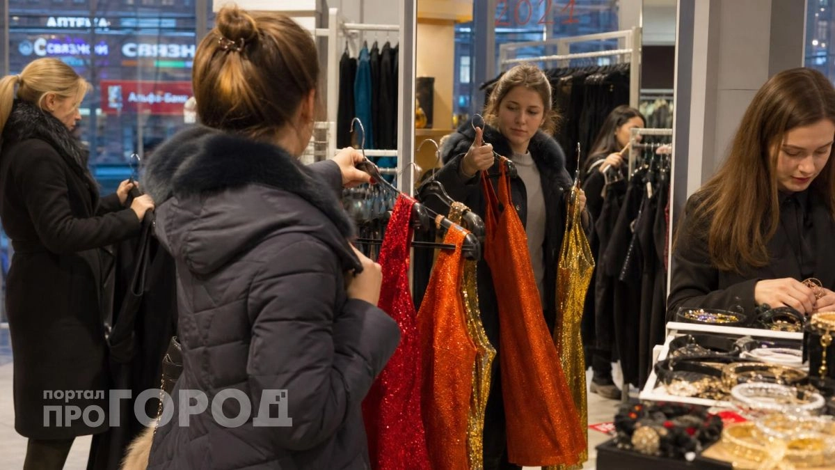 Никогда не надевайте это на Новый год 2027: 3 цвета, которые взбесят Огненную Козу